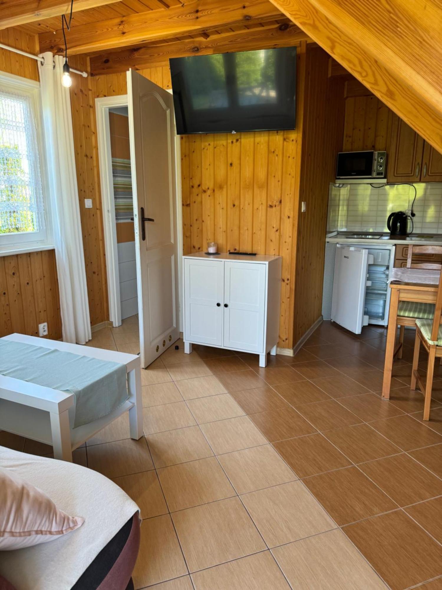 Domki Wczasowe Oskar Chłopy Exterior foto